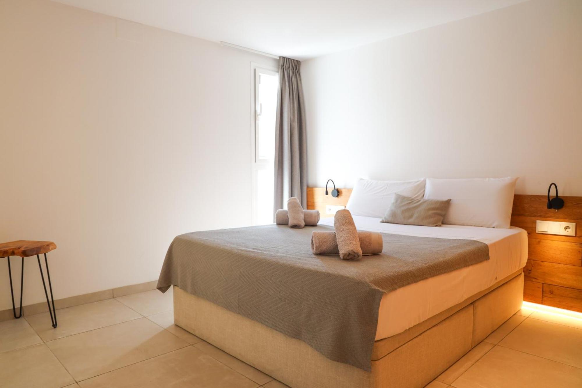 Cala Vadella Beachwalk Suites Room photo