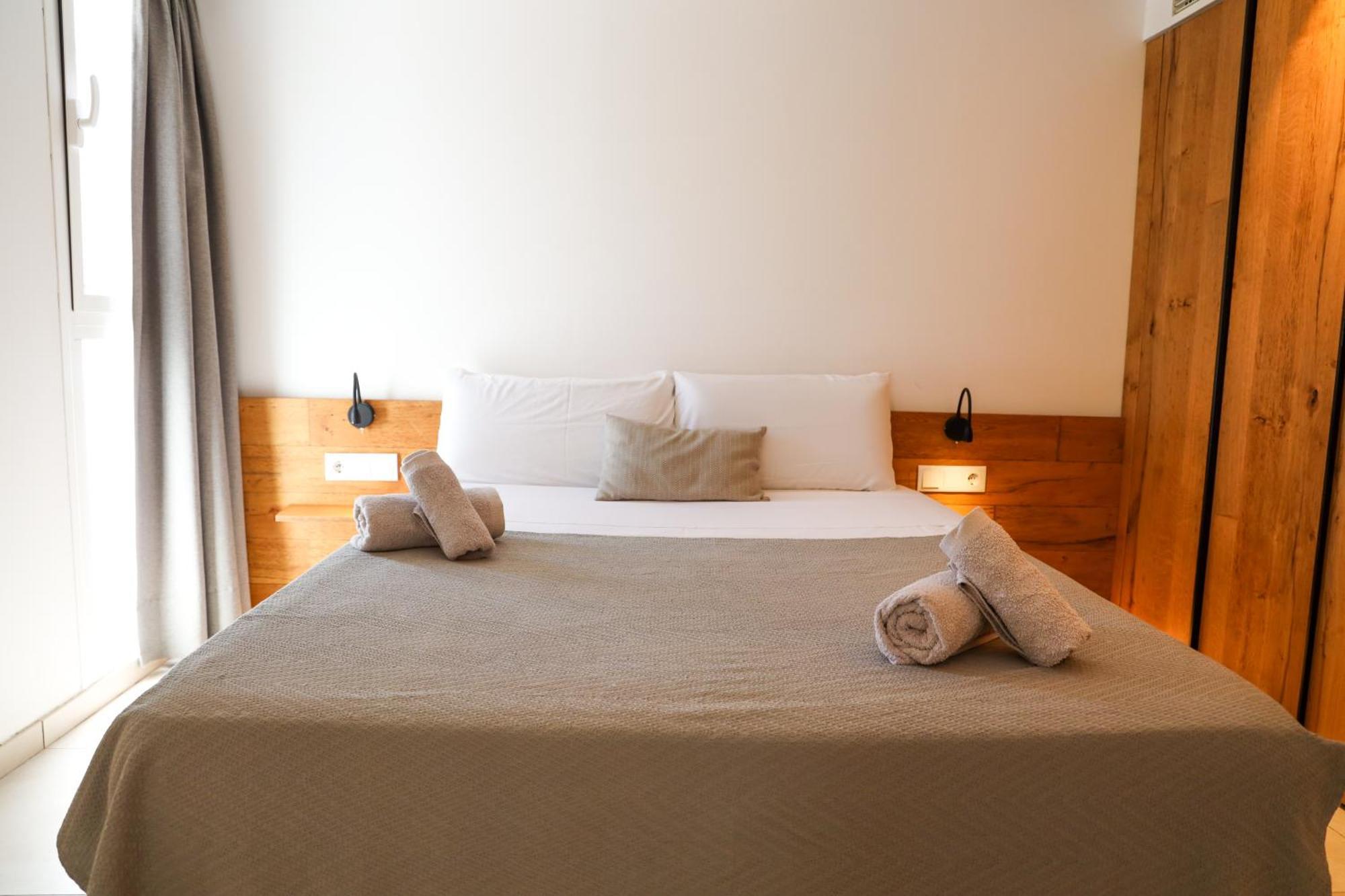 Cala Vadella Beachwalk Suites Room photo