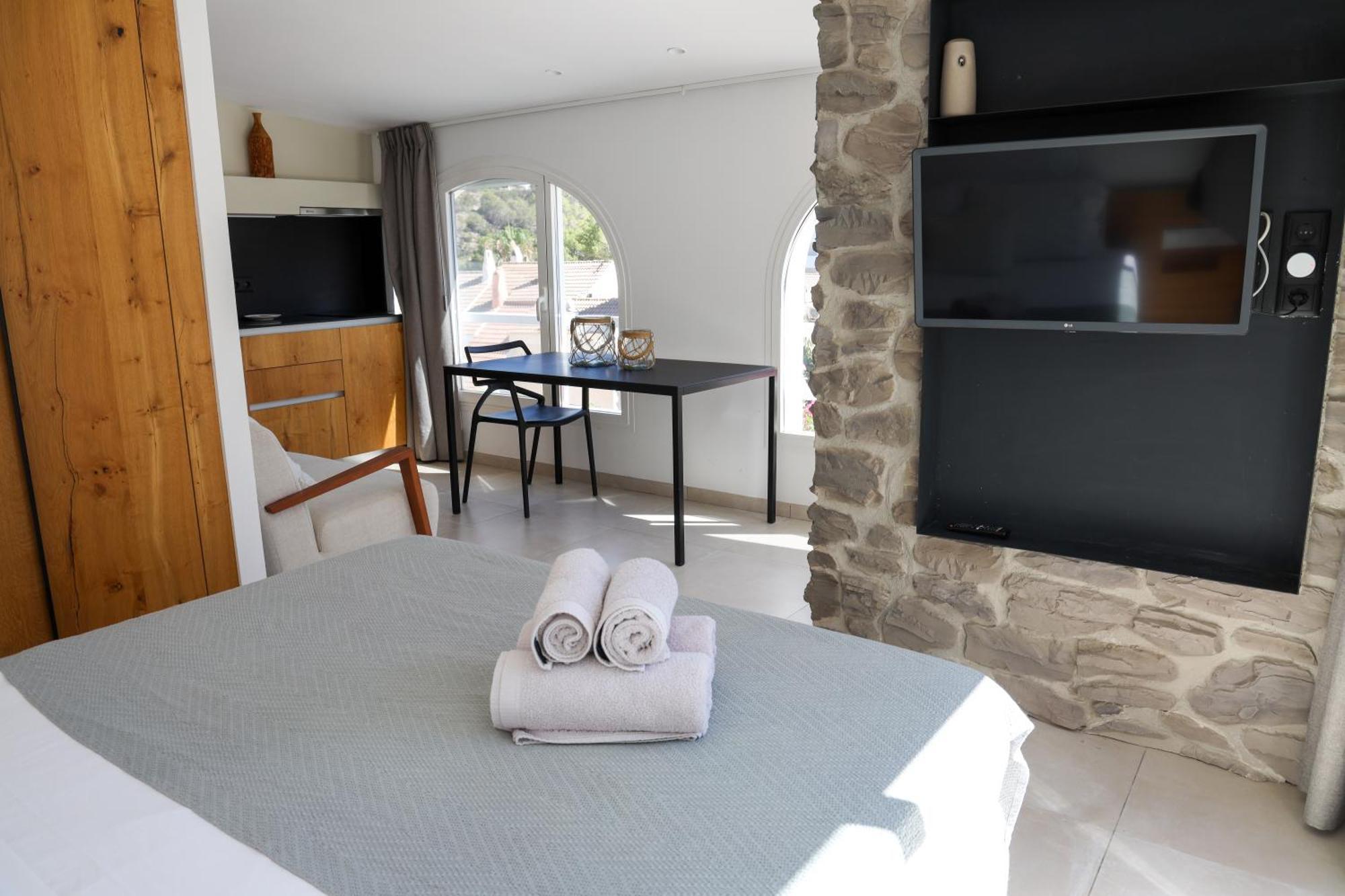 Cala Vadella Beachwalk Suites Room photo